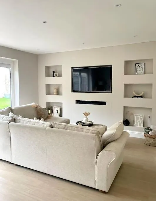 Modern, Central Bungalow With Large Garden Bournemouth